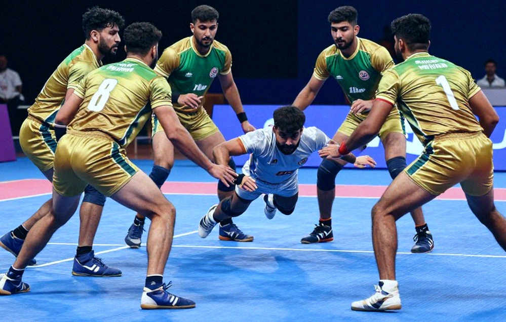 कॉमनवेल्थ कबड्डी: भारत की 46-26 जीत के अंदर छिपा 26 अंक का सच, और 'एशियाई खेल 2026' वाला गलत तमगा कॉमनवेल्थ कबड्डी: भारत की 46-26 जीत के अंदर छिपा 26 अंक का सच, और 'एशियाई खेल 2026' वाला गलत तमगा